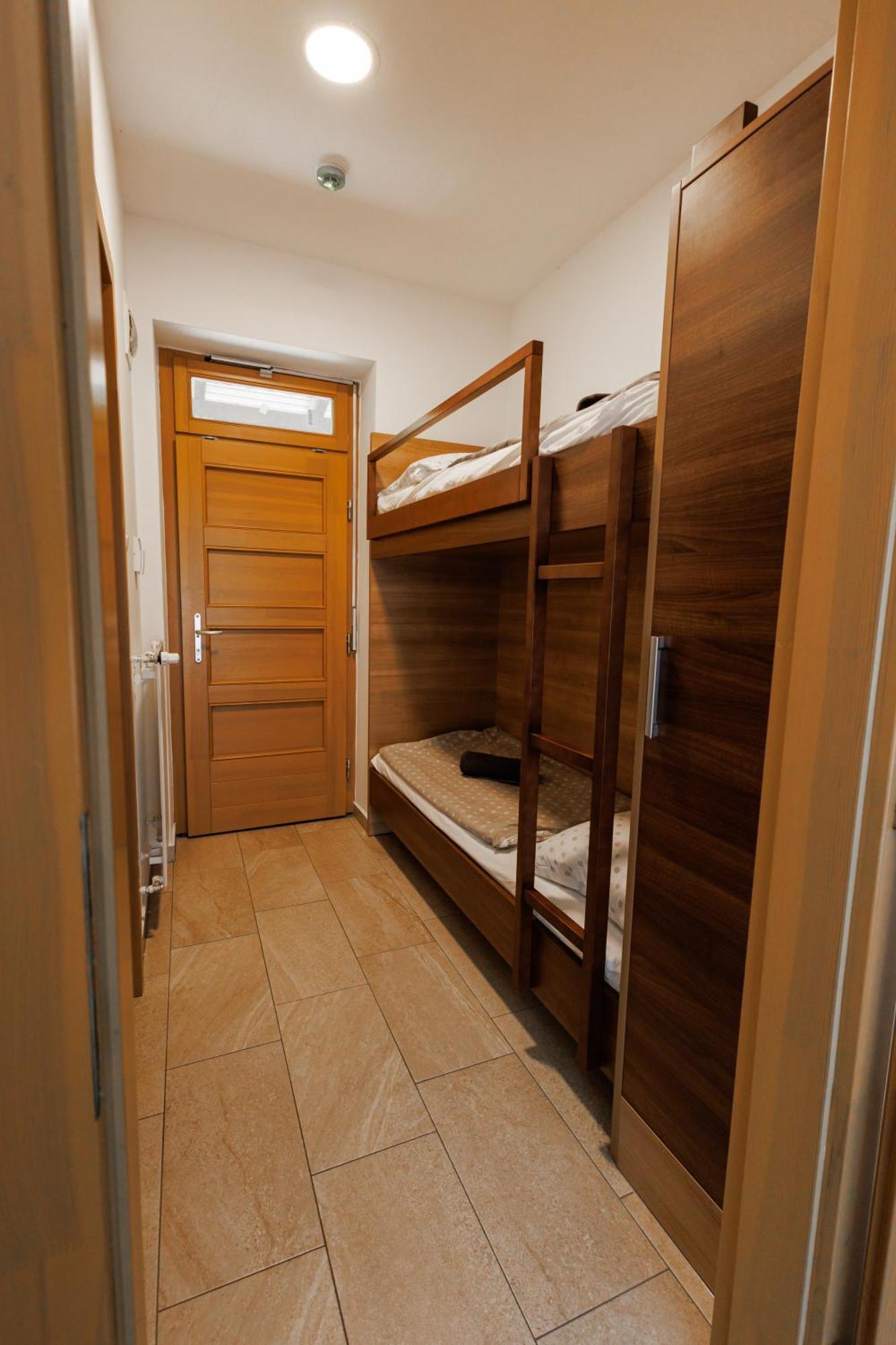 Jacht Apartmanok Balatonfured Ngoại thất bức ảnh